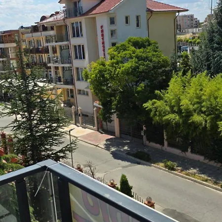 Apartment Ravda-Lazur By The Sea